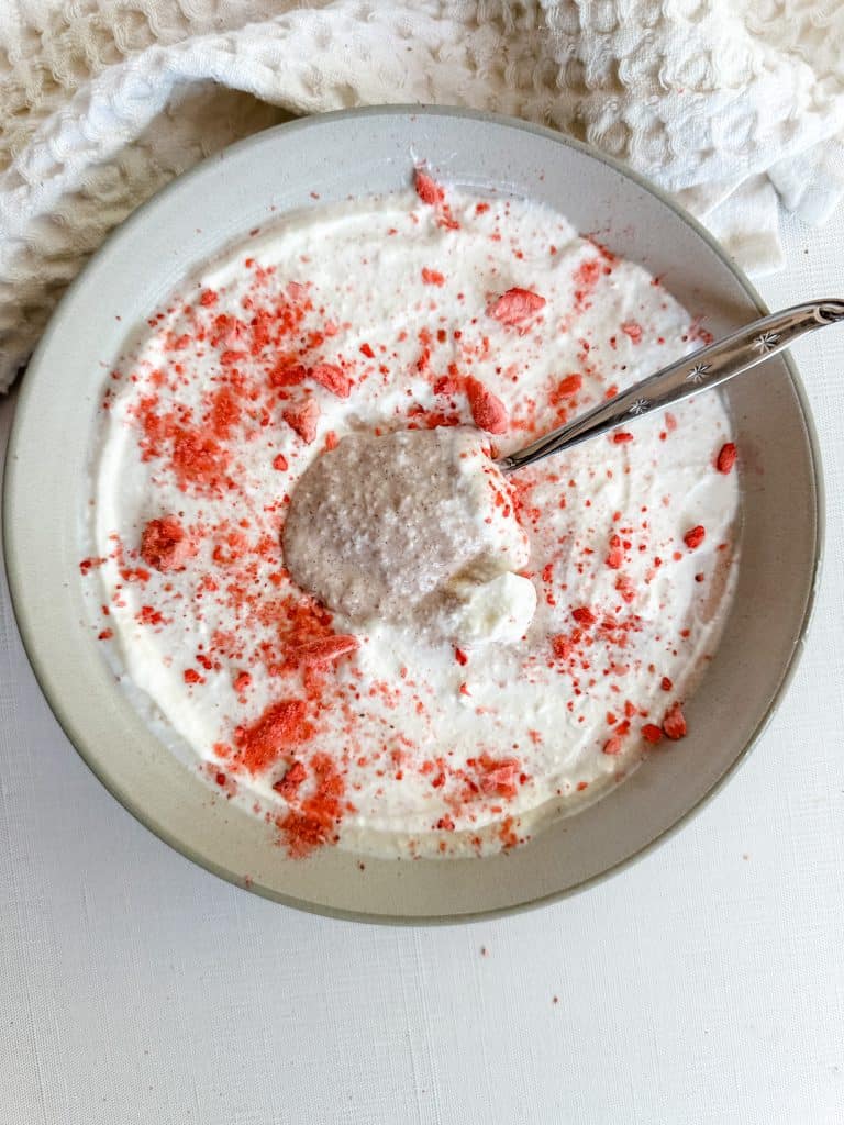 Strawberry Blended Overnight Oats Recipe