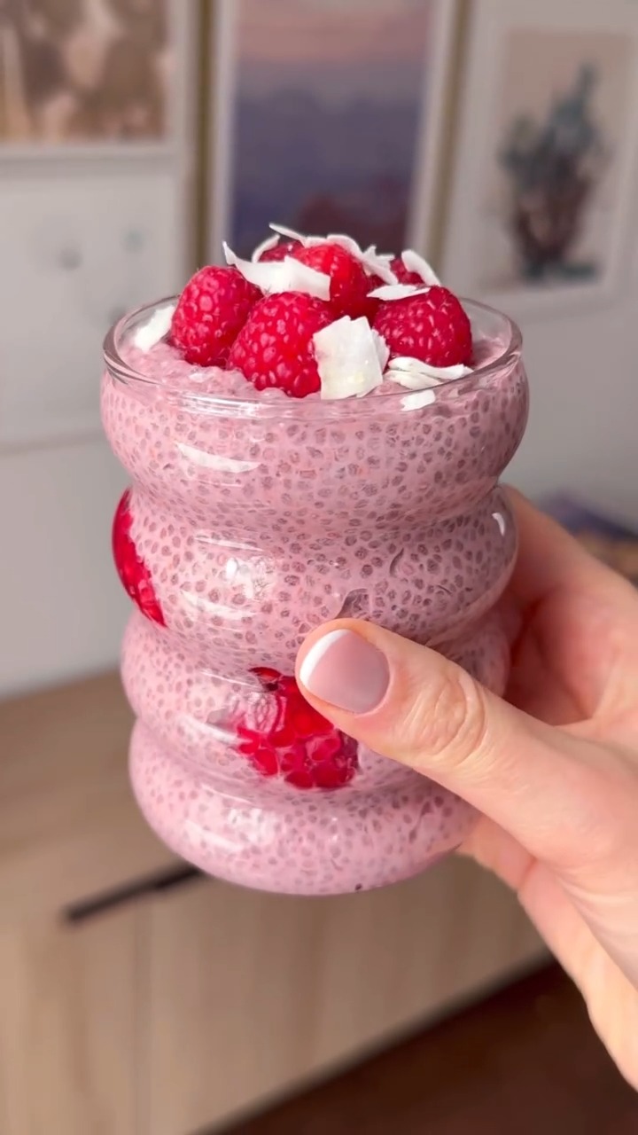 Raspberry Chia Seed Pudding: A Delicious and Nutritious Treat