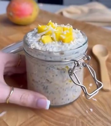 Mango Coconut Overnight Oats